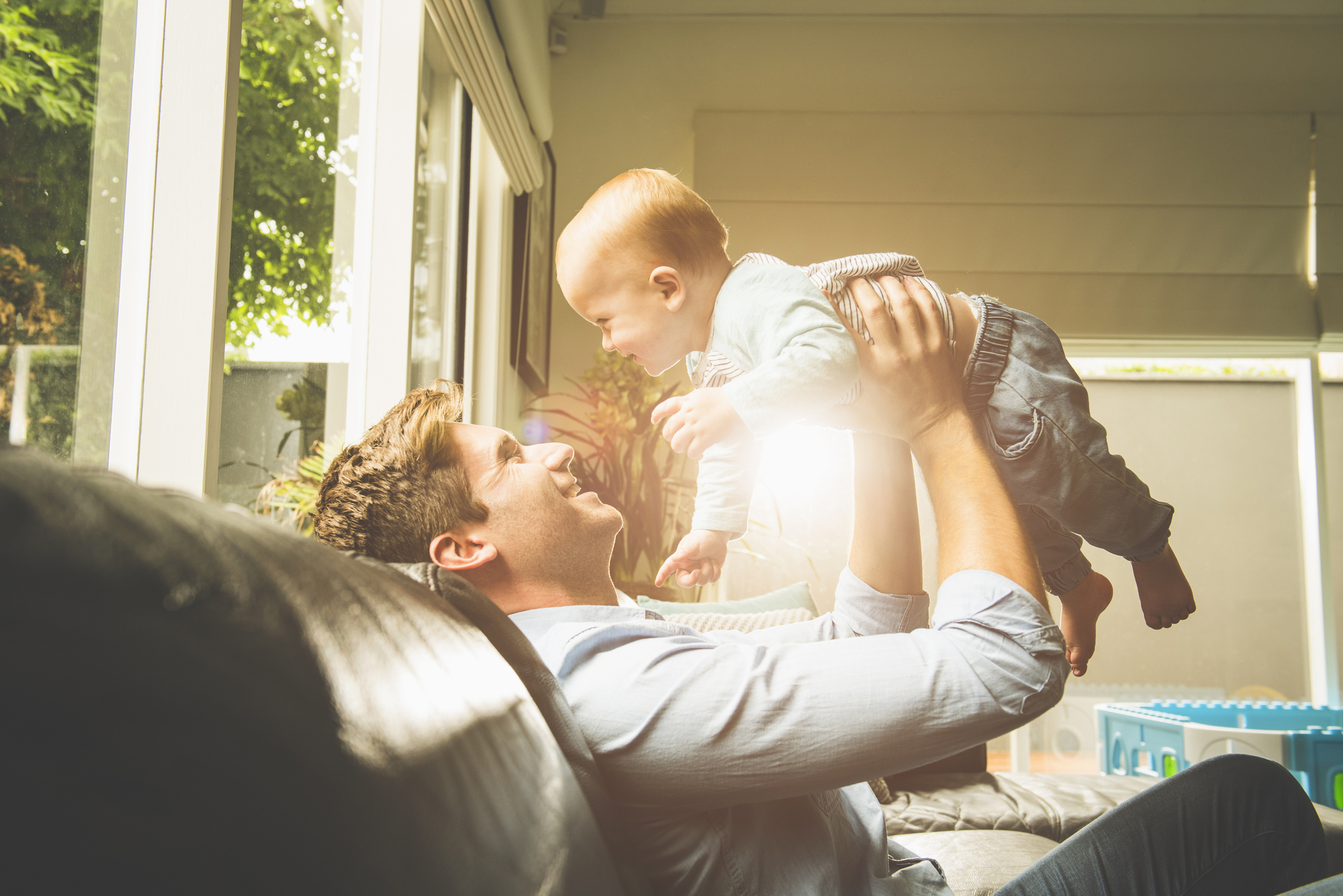 Como ajudar o seu filho a obter vitamina D durante o confinamento